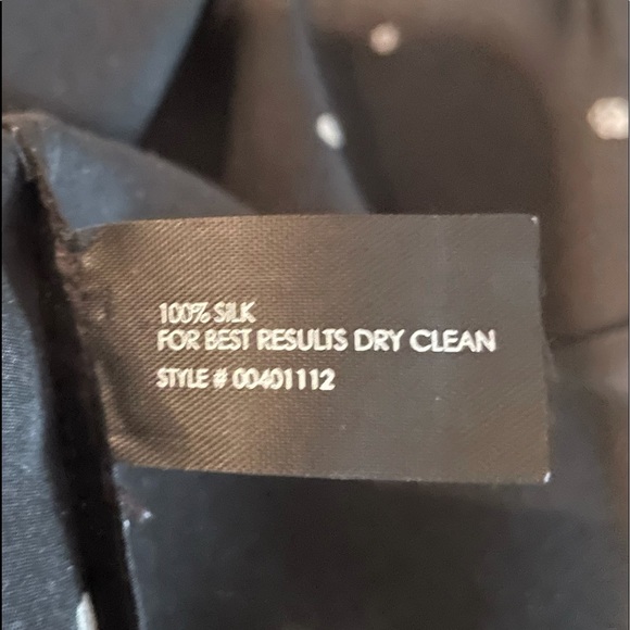 Club Monaco 100% silk shear black polka dot button front long sleeve size medium - Picture 9 of 9